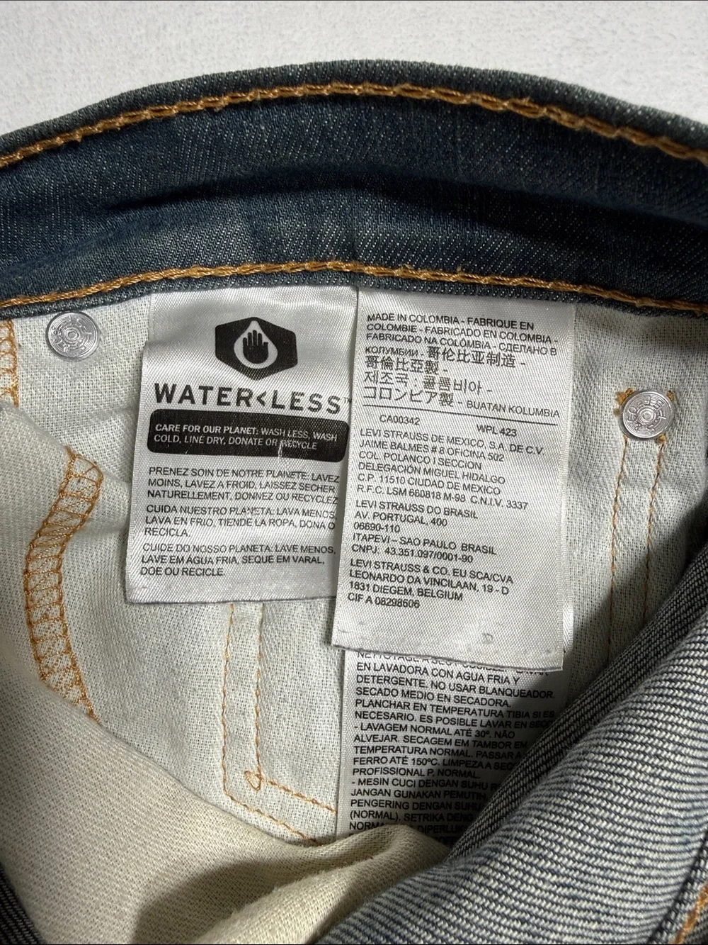Levi's 511 Men’s Jeans in a Washed Blue